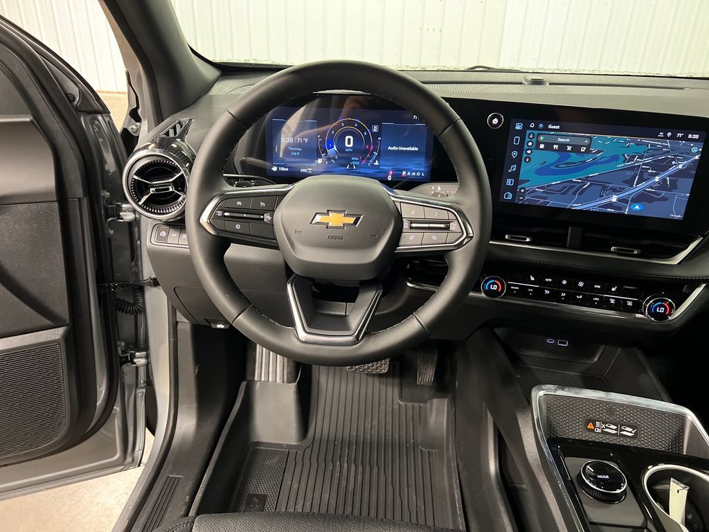 New 2027 Chevrolet Equinox LT w/ Convenience Package II AWD/4WD image 17