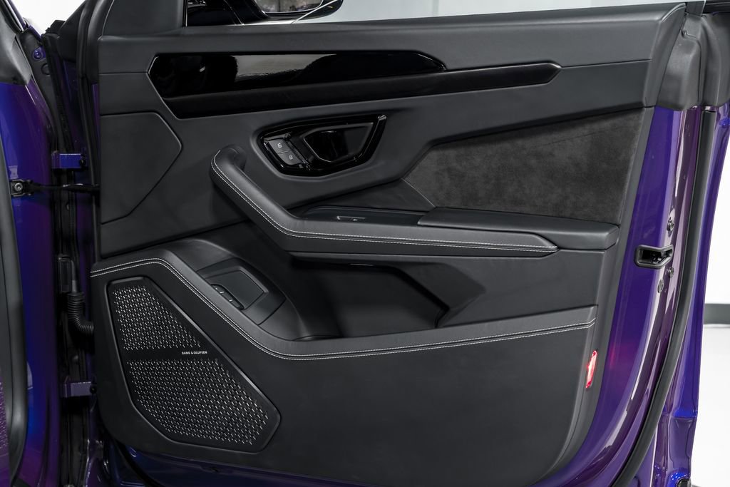 Used 2024 Lamborghini Urus S image 45