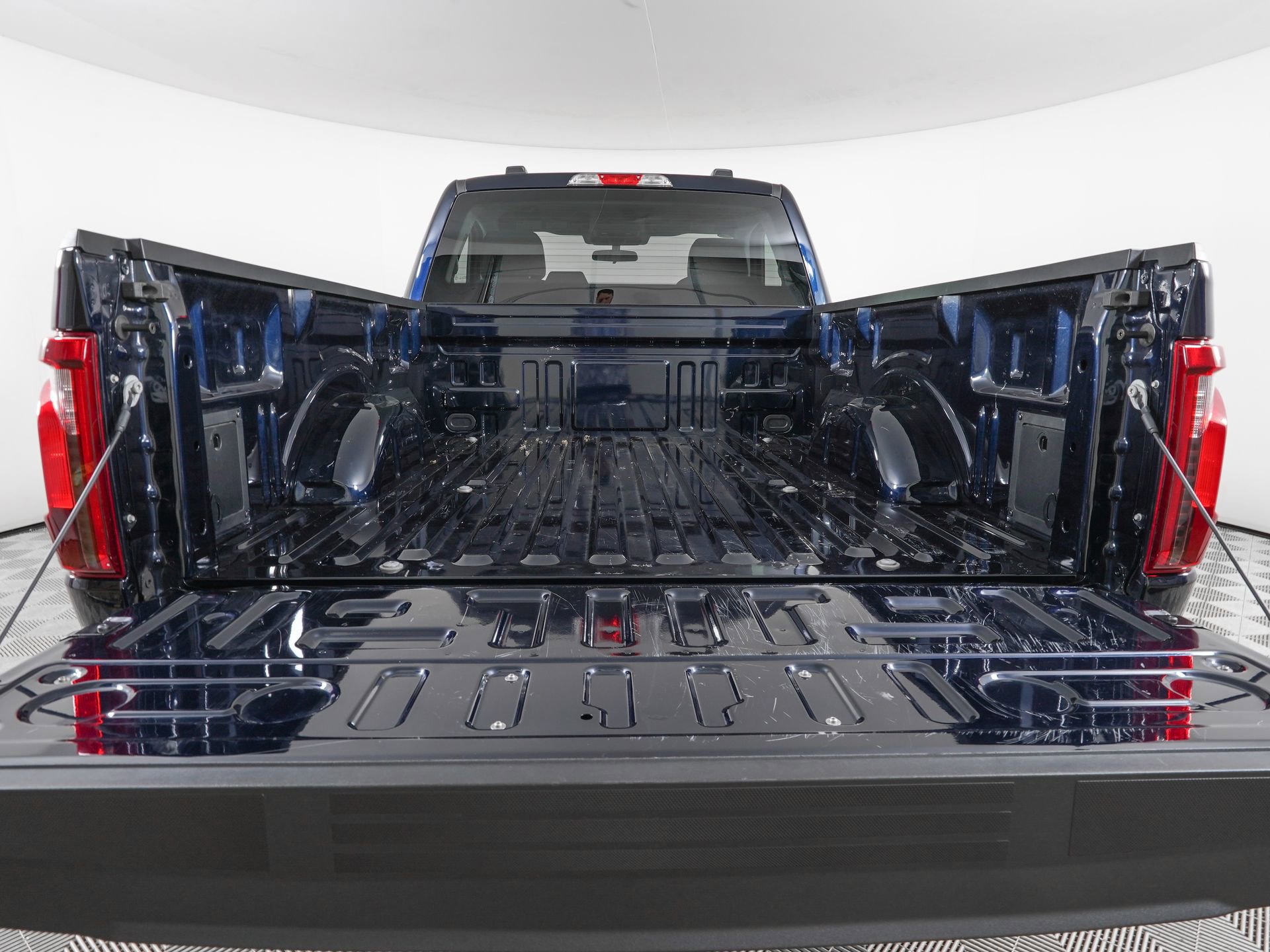 Used 2025 Ford F150 XL w/ Equipment Group 103A High image 8