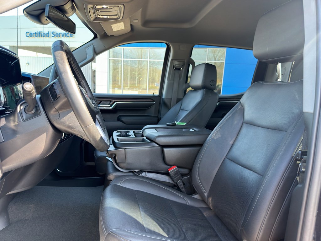 Used 2024 GMC Sierra 1500 SLT image 4
