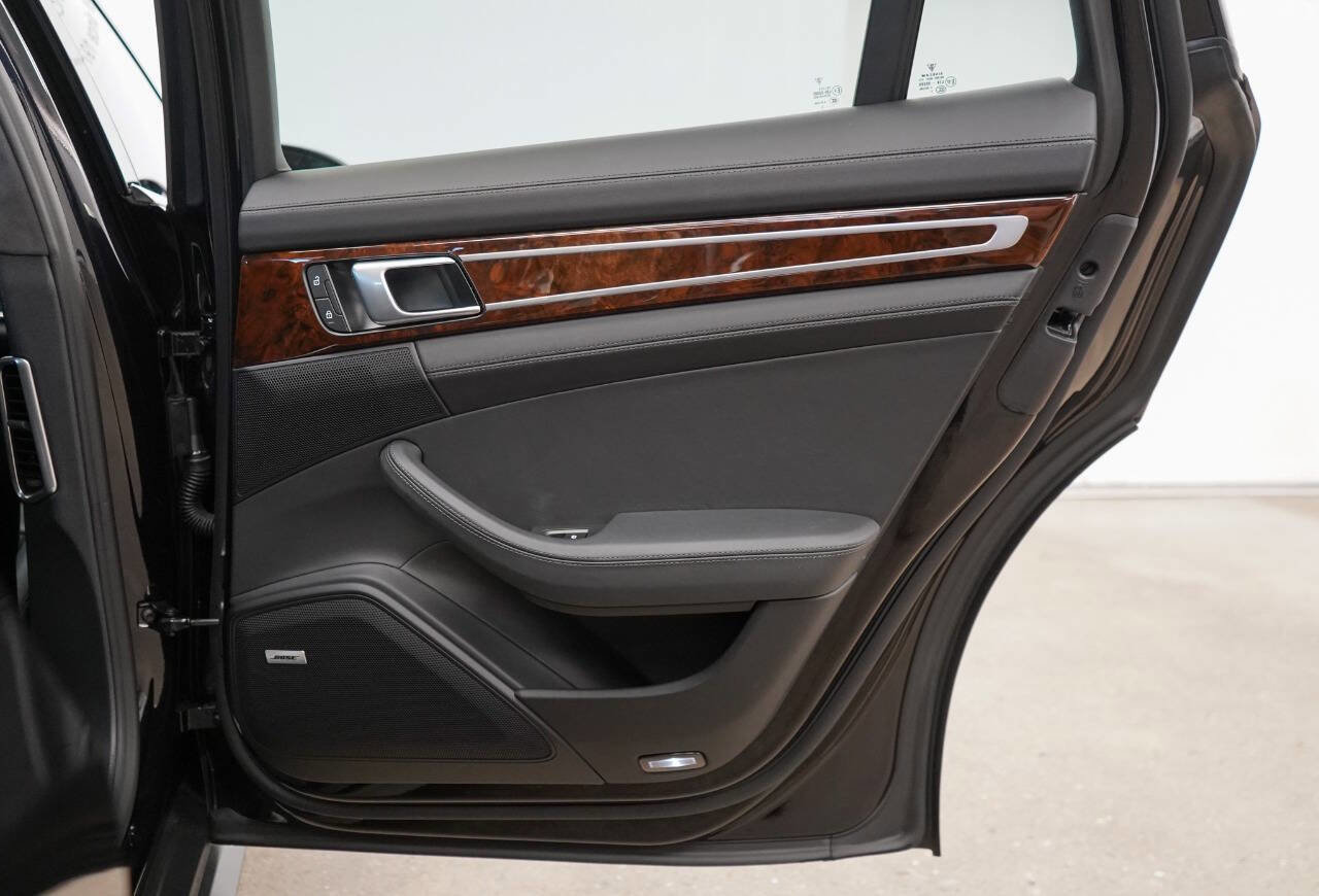 Used 2023 Porsche Panamera Turbo S image 78