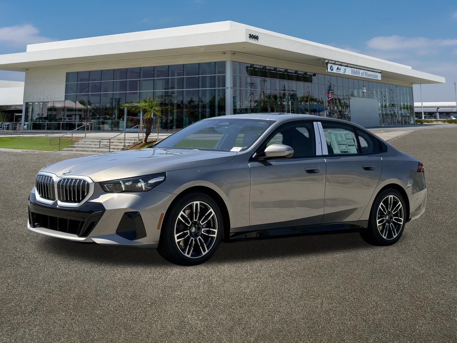 New 2026 BMW 530i w/ M Sport Package RWD image 5