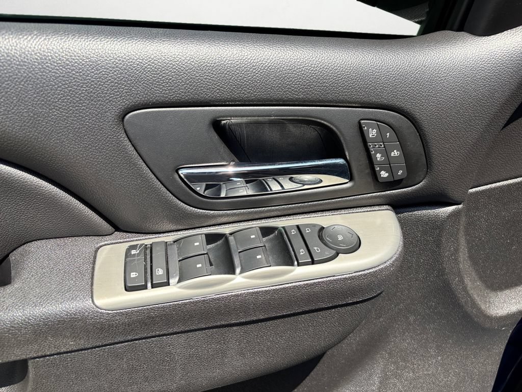 Used 2013 Chevrolet Silverado 1500 LTZ w/ LTZ Plus Package RWD image 23