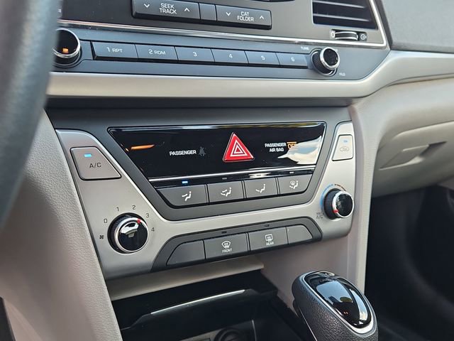Used 2017 Hyundai Elantra SE FWD image 25