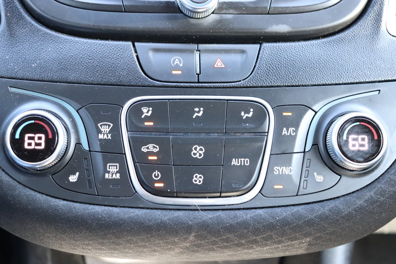 Used 2024 Chevrolet Malibu LT image 33