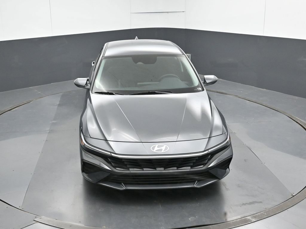 New 2026 Hyundai Elantra SE FWD image 24