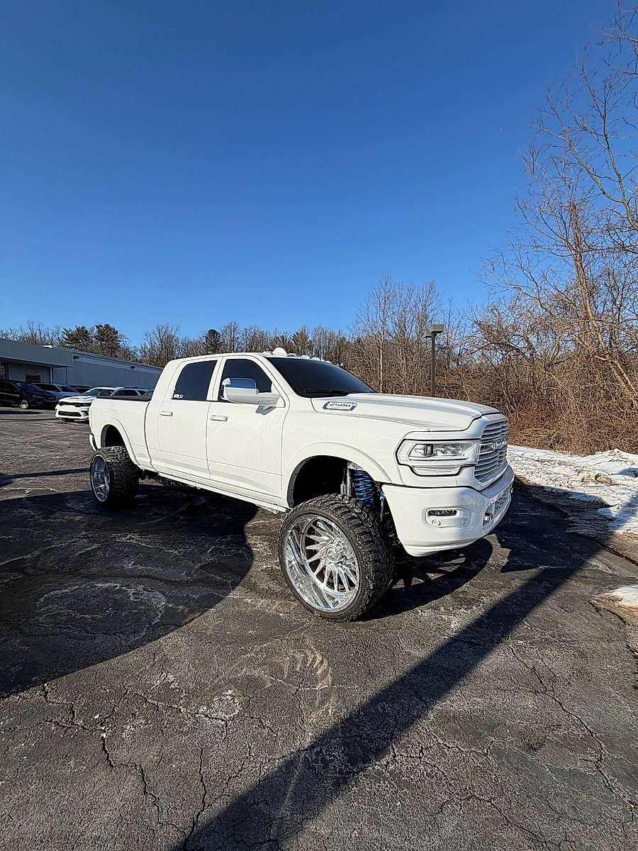 Used 2022 RAM 2500 Laramie image 19