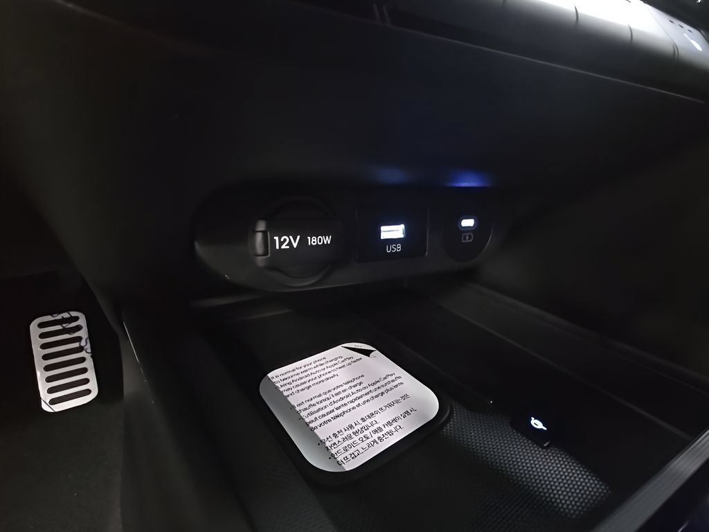 New 2026 Hyundai Elantra N FWD image 35