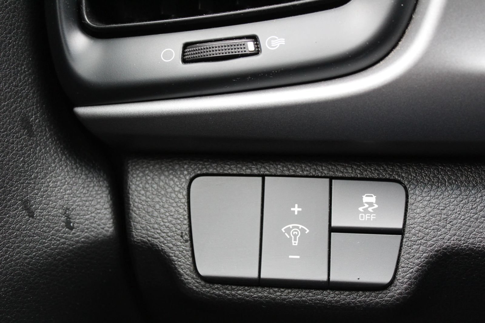 Used 2019 Kia Rio S FWD image 25