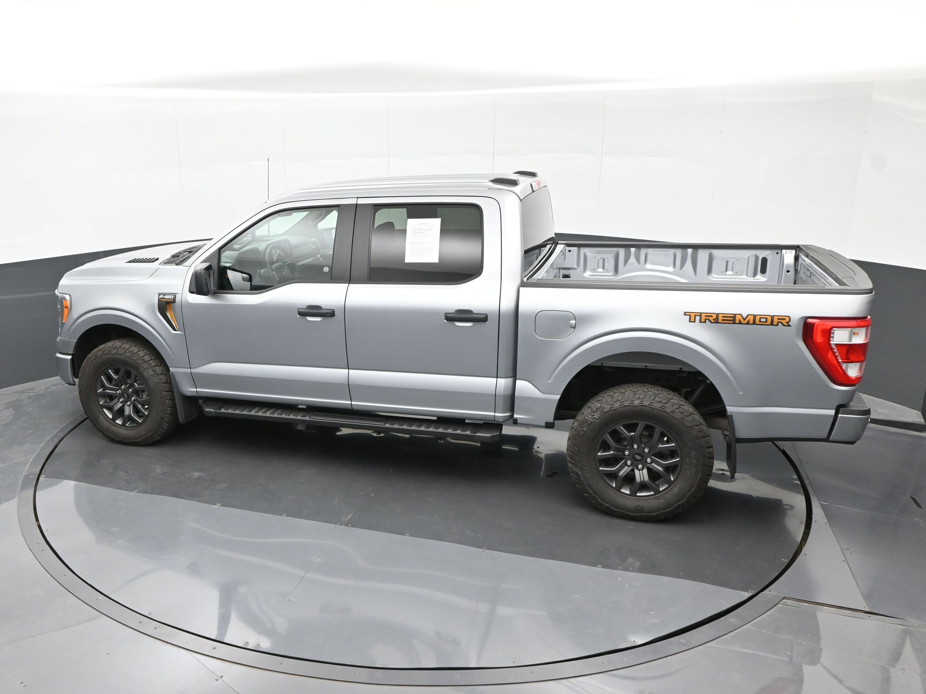 Used 2022 Ford F150 Tremor w/ Trailer Tow Package image 32