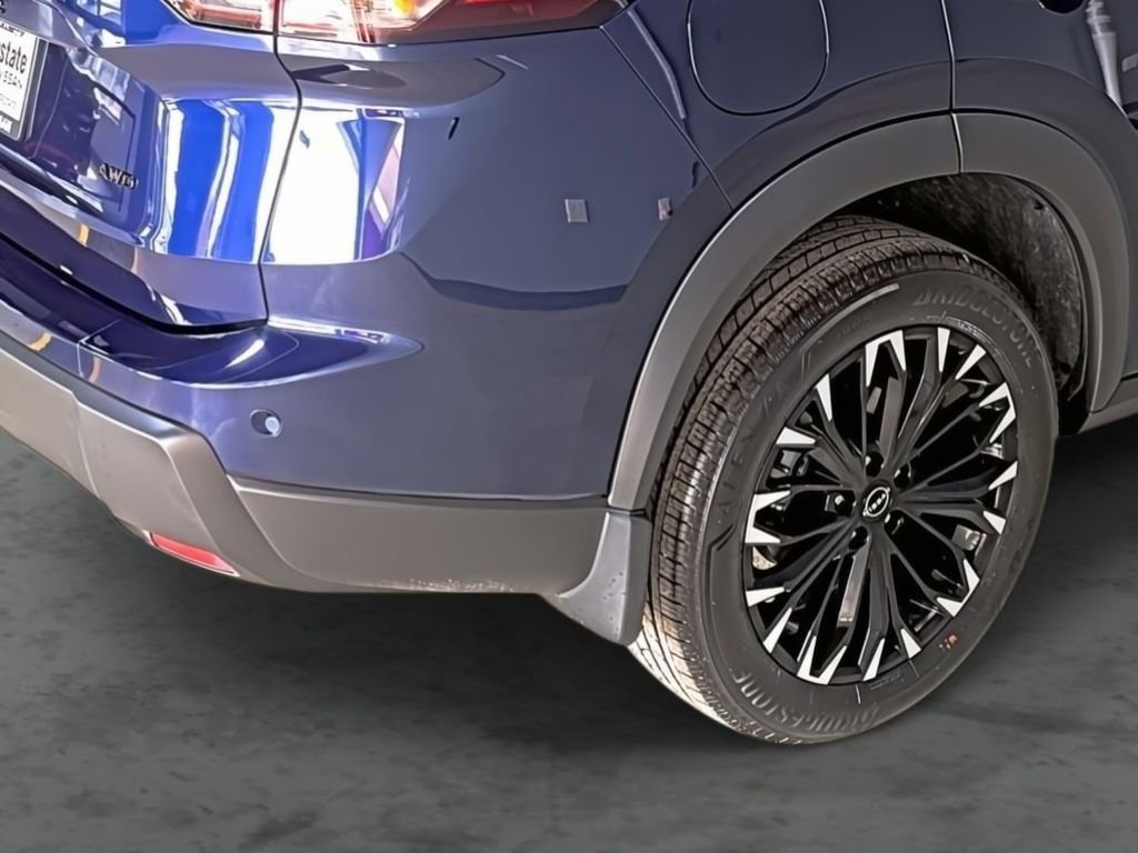 New 2026 Nissan Rogue SV image 12