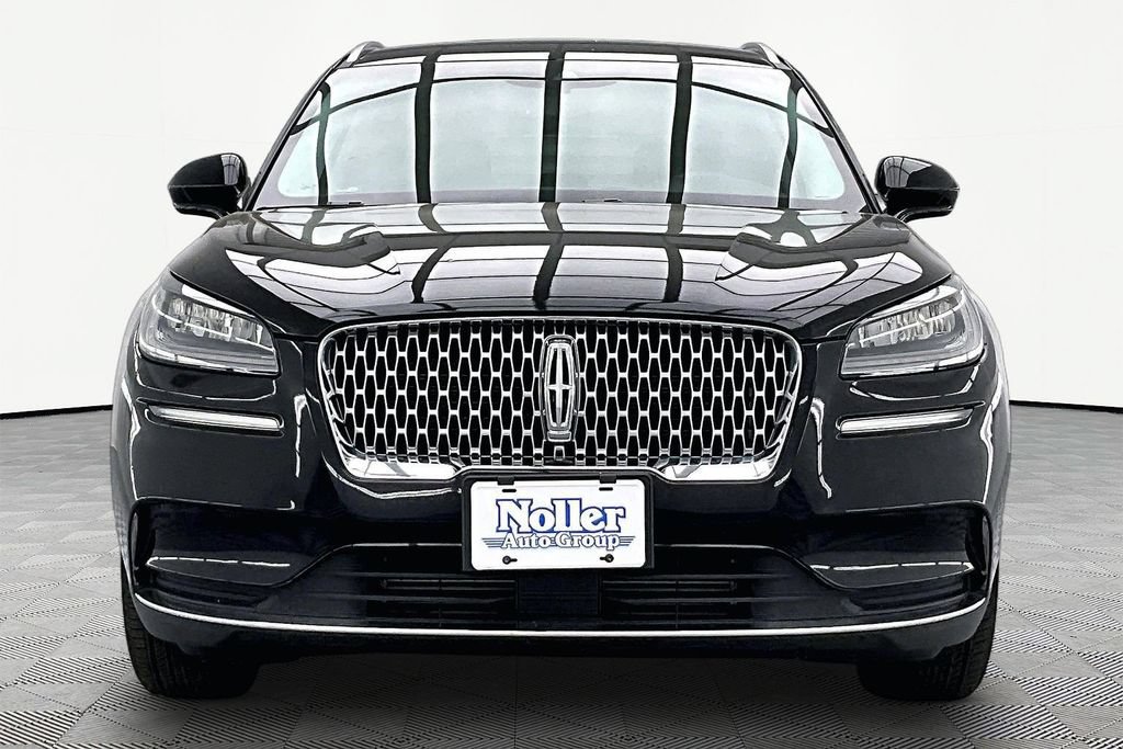 Used 2022 Lincoln Corsair AWD w/ Equipment Group 101A image 3