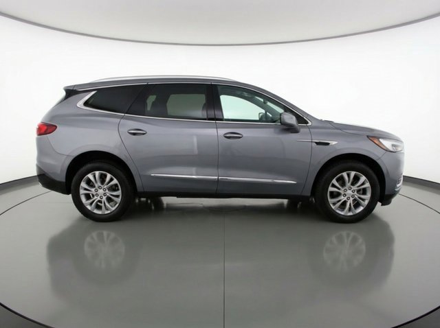 Used 2018 Buick Enclave Avenir w/ Avenir Technology Package image 4