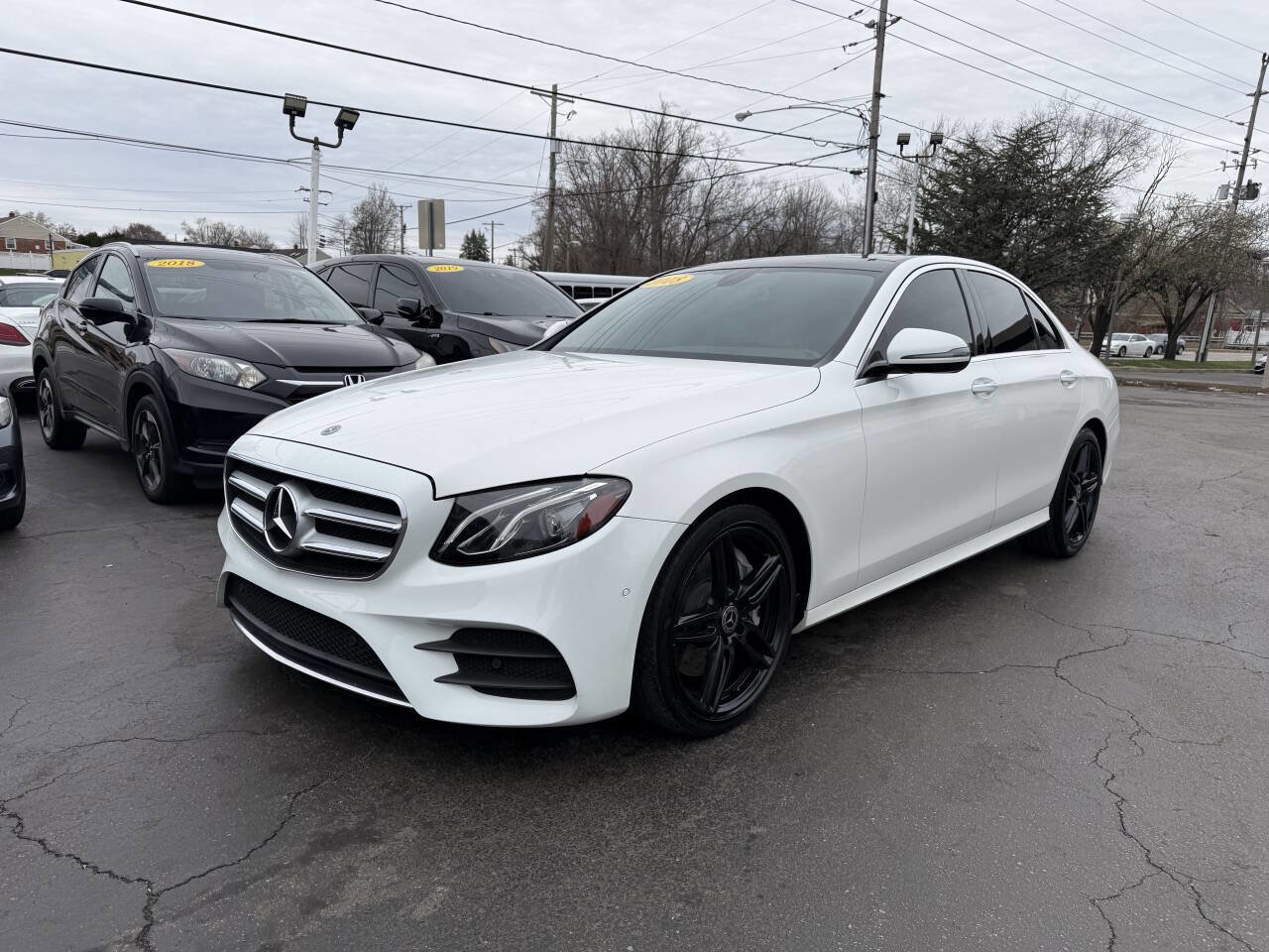 Used 2018 Mercedes-Benz E 300 4MATIC image 1