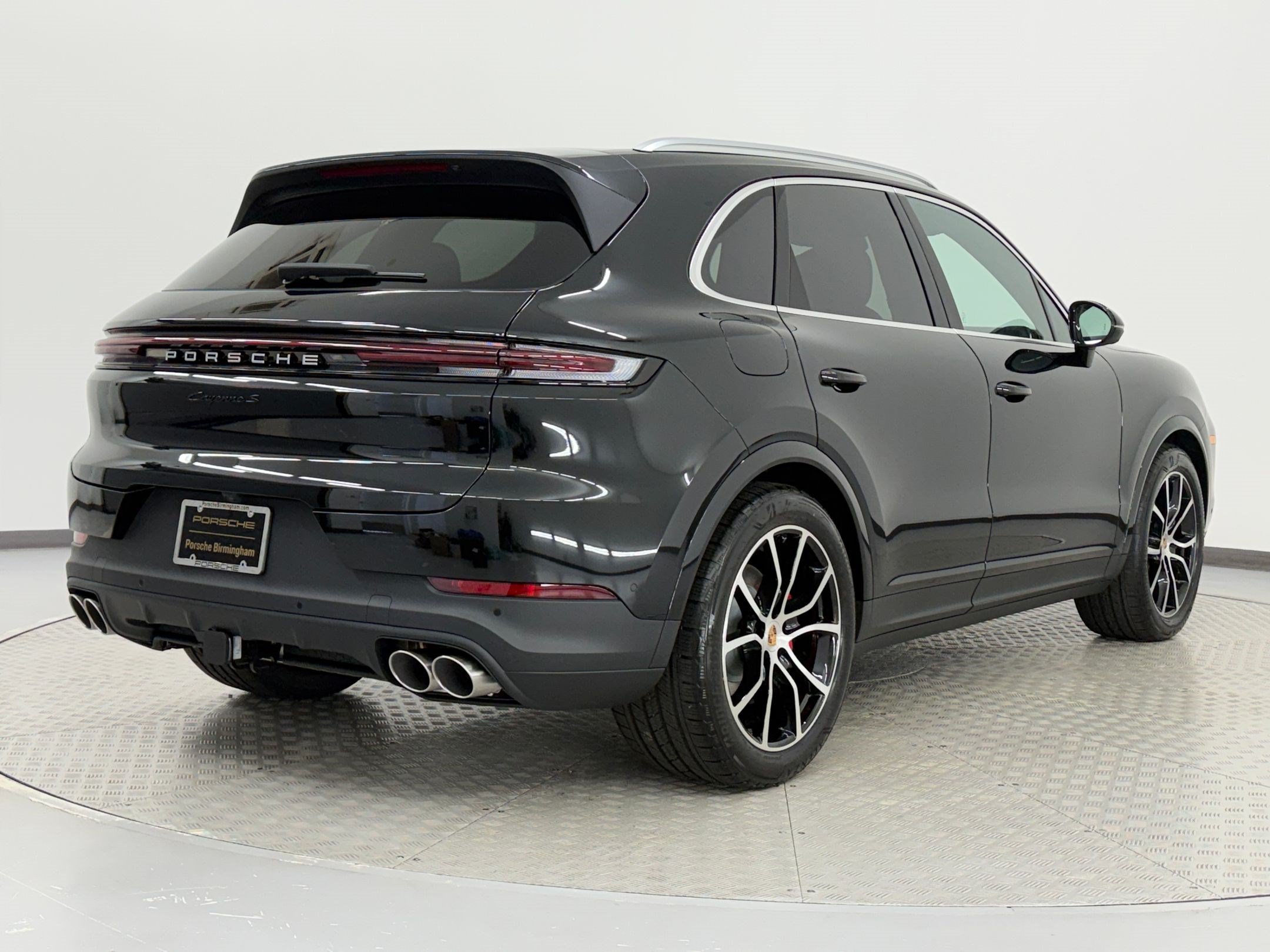 New 2026 Porsche Cayenne S AWD/4WD image 9
