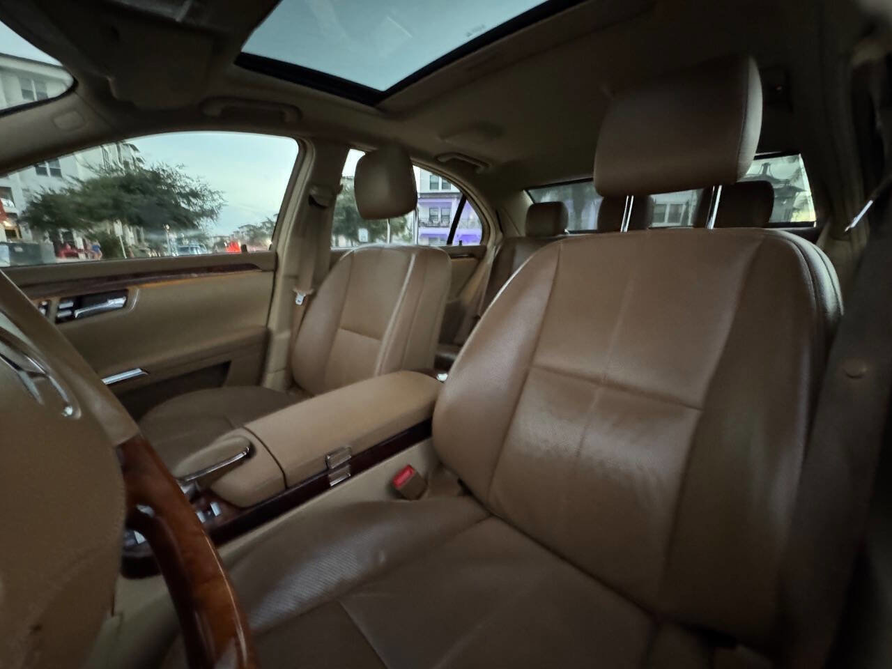 Used 2009 Mercedes-Benz S 550 image 17