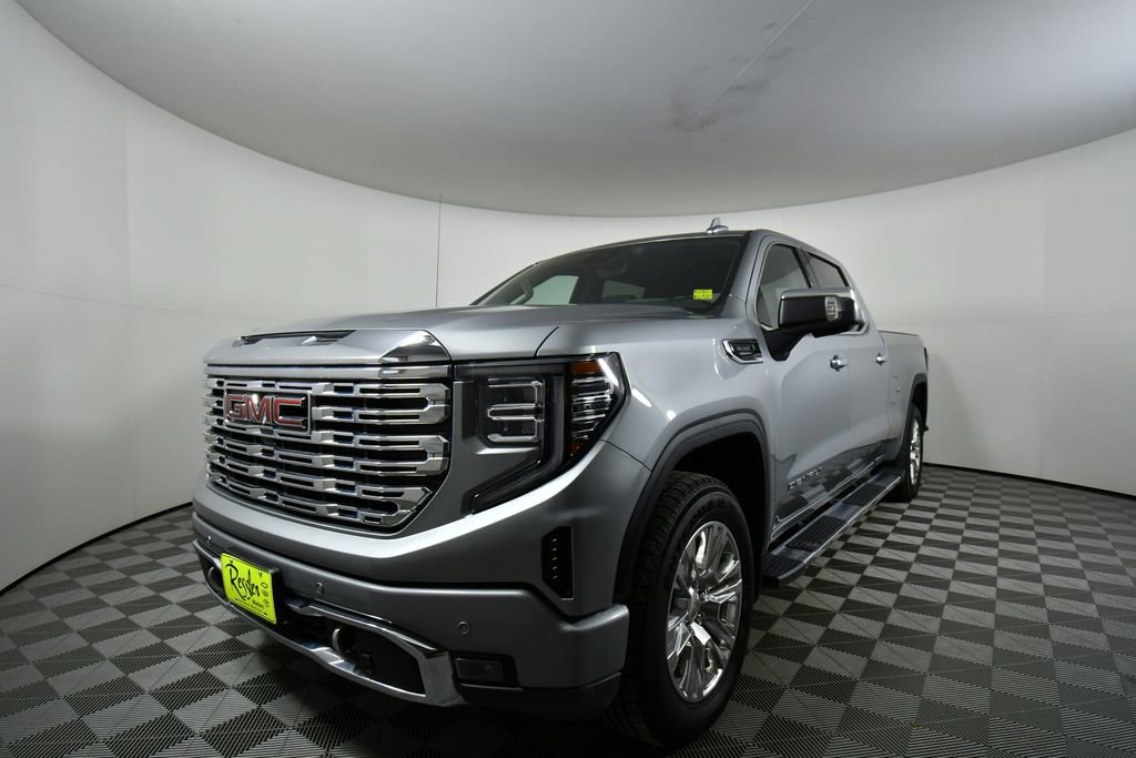 Used 2025 GMC Sierra 1500 Denali w/ Technology Package AWD/4WD image 6