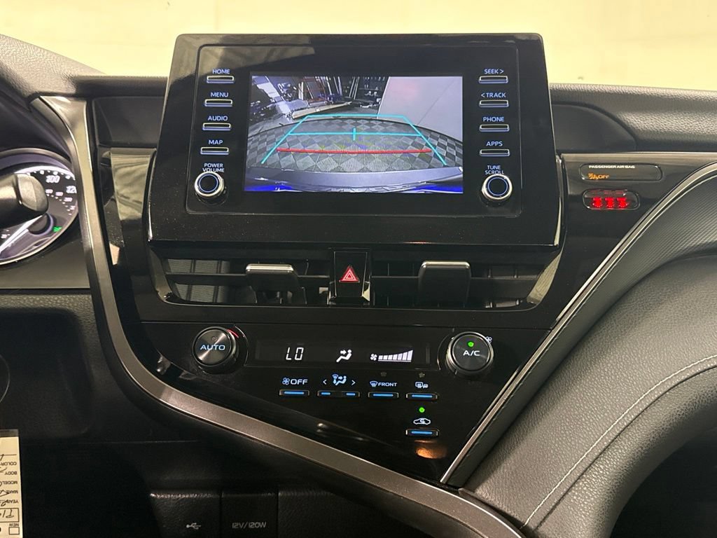Used 2024 Toyota Camry SE FWD image 31