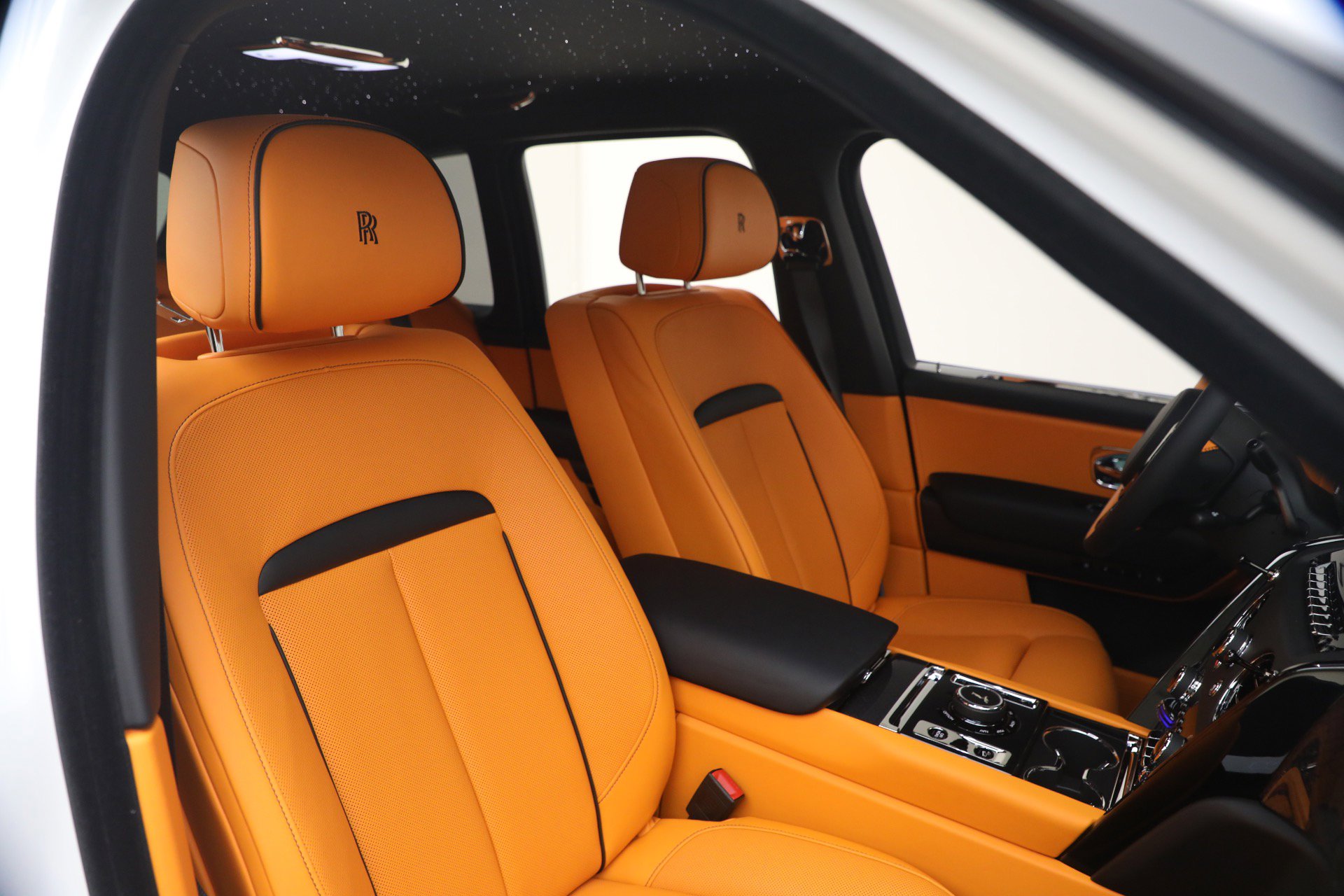 New 2026 Rolls-Royce Cullinan Black Badge image 20