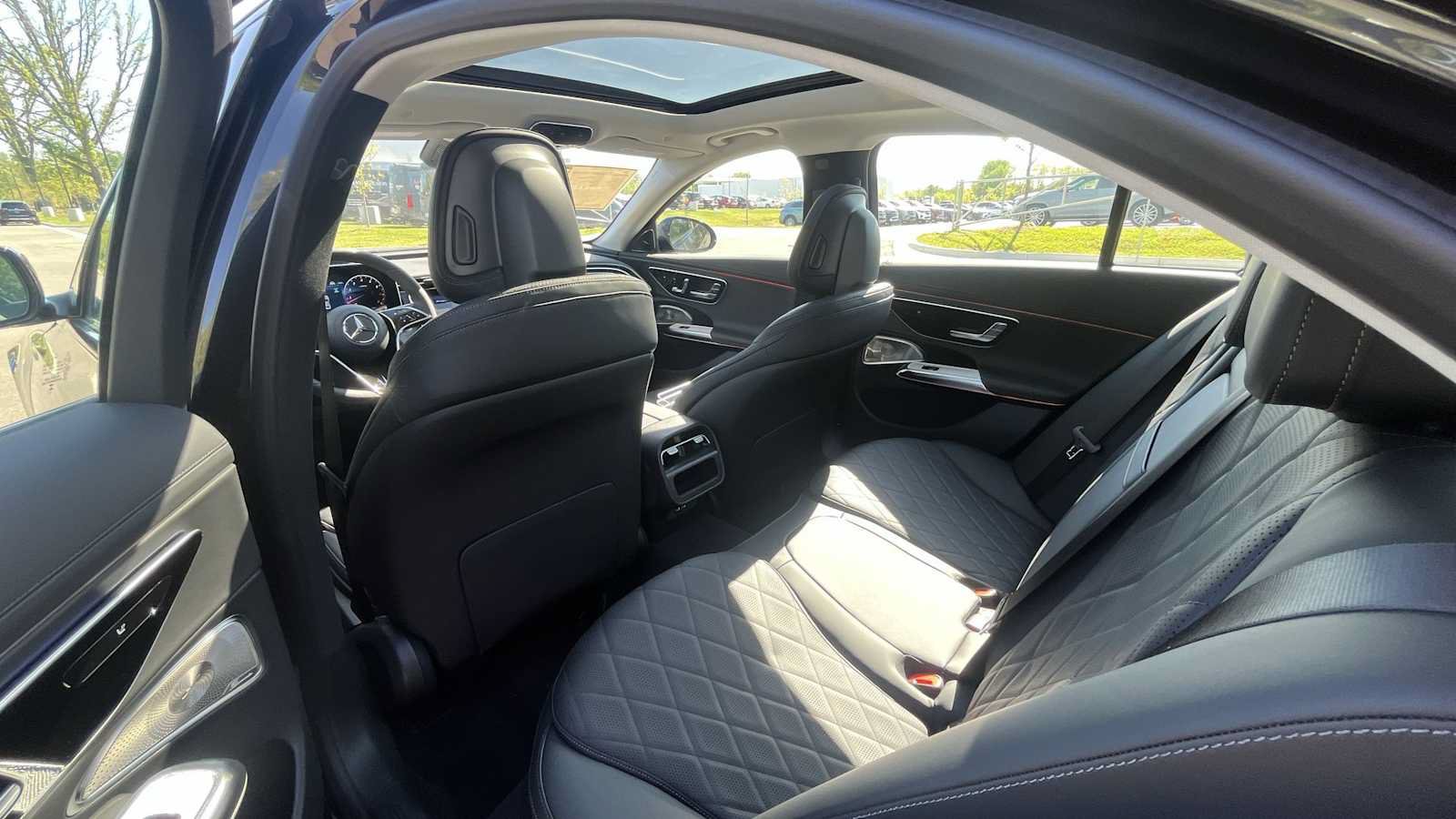 New 2026 Mercedes-Benz E 350 4MATIC Sedan image 13