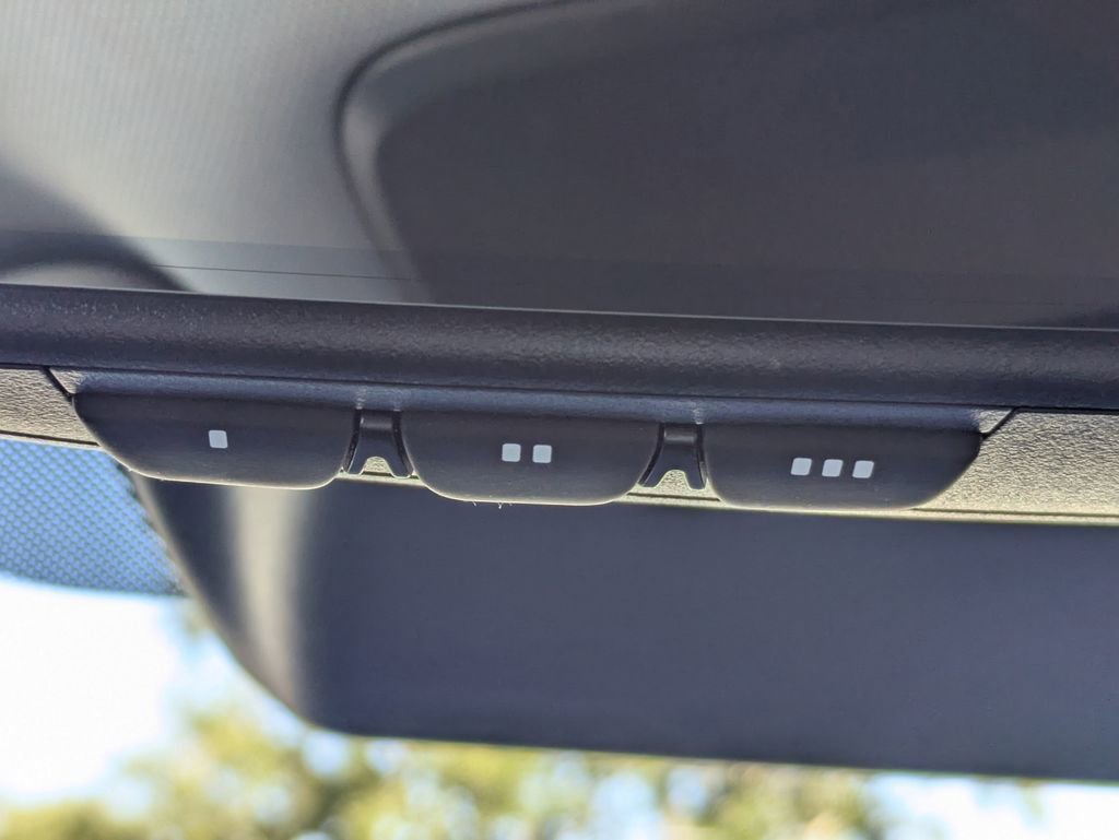 Used 2024 Kia Carnival SX Prestige image 33