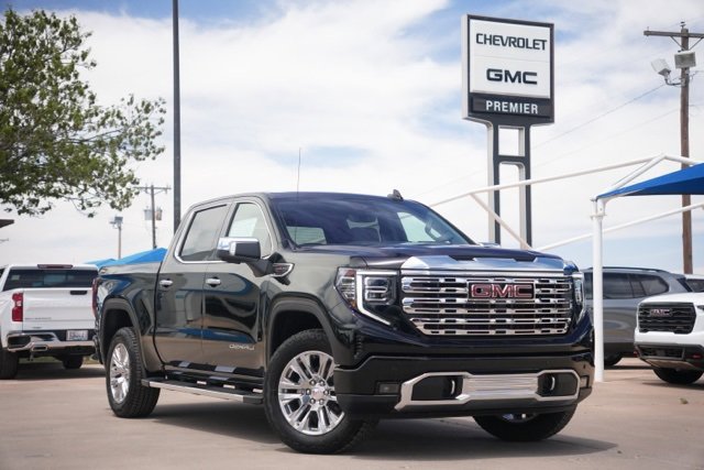 New 2025 GMC Sierra 1500 Denali w/ Technology Package