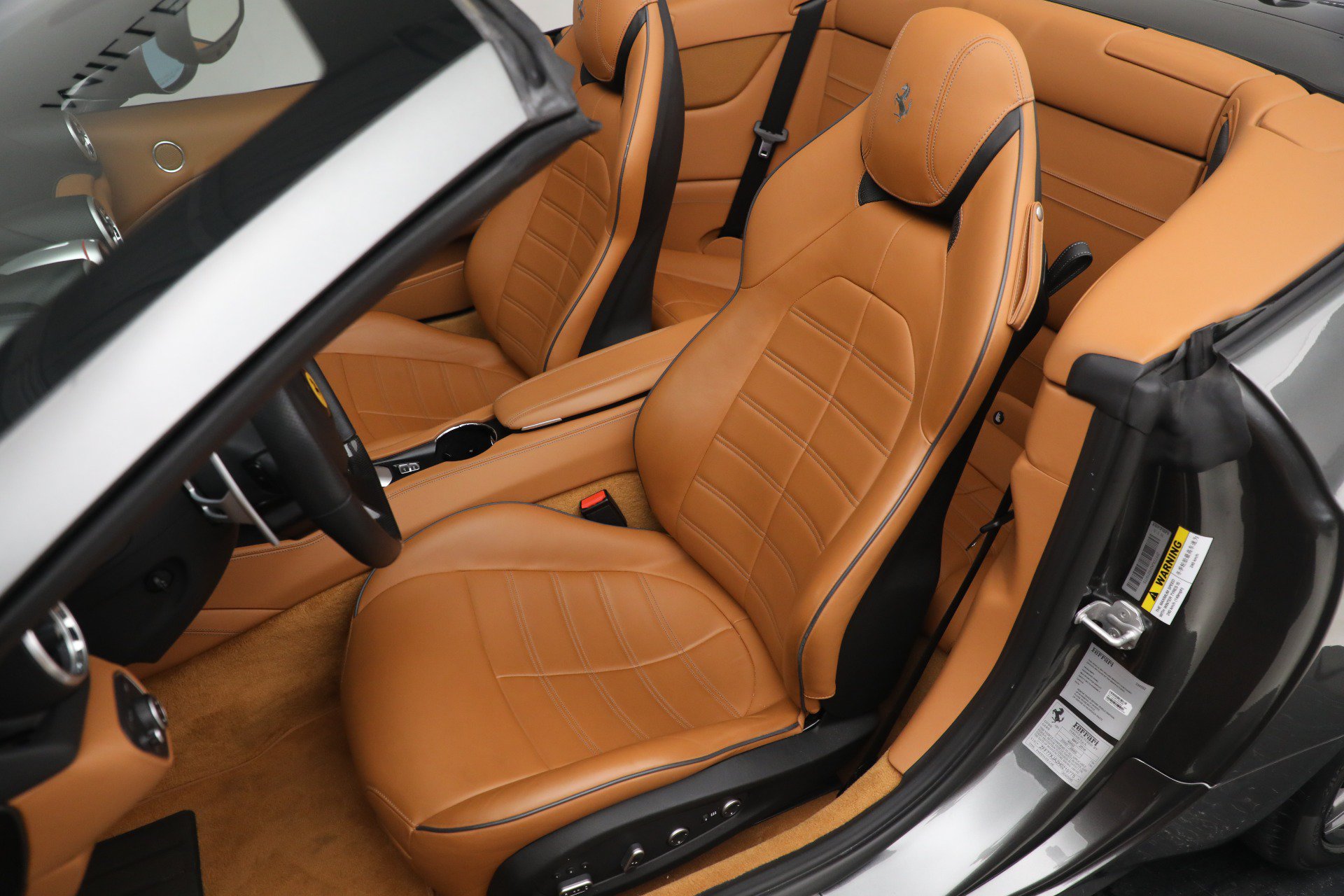 Certified 2017 Ferrari California T RWD image 17