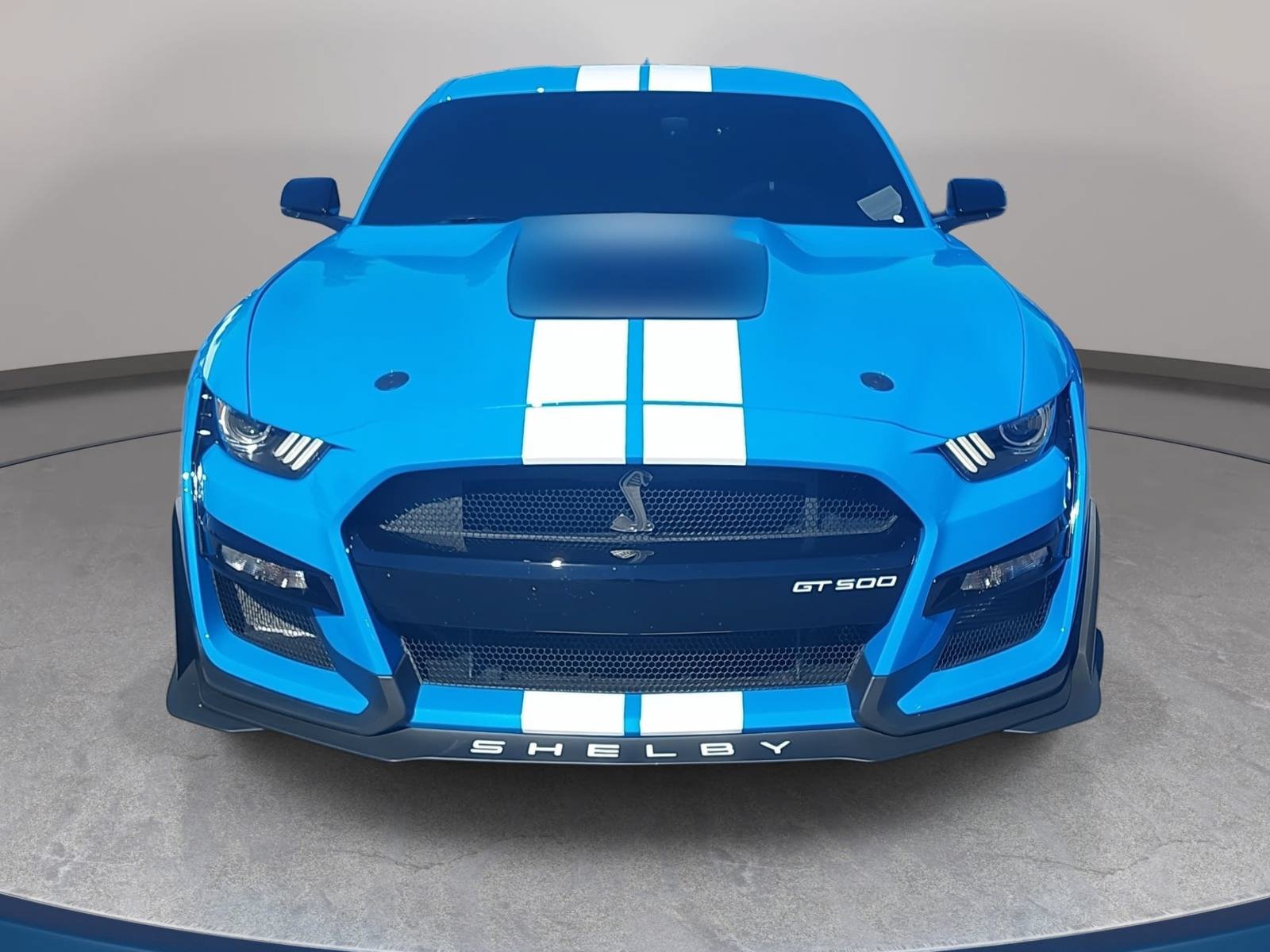 Used 2022 Ford Mustang Shelby GT500 w/ Technology Package RWD image 2