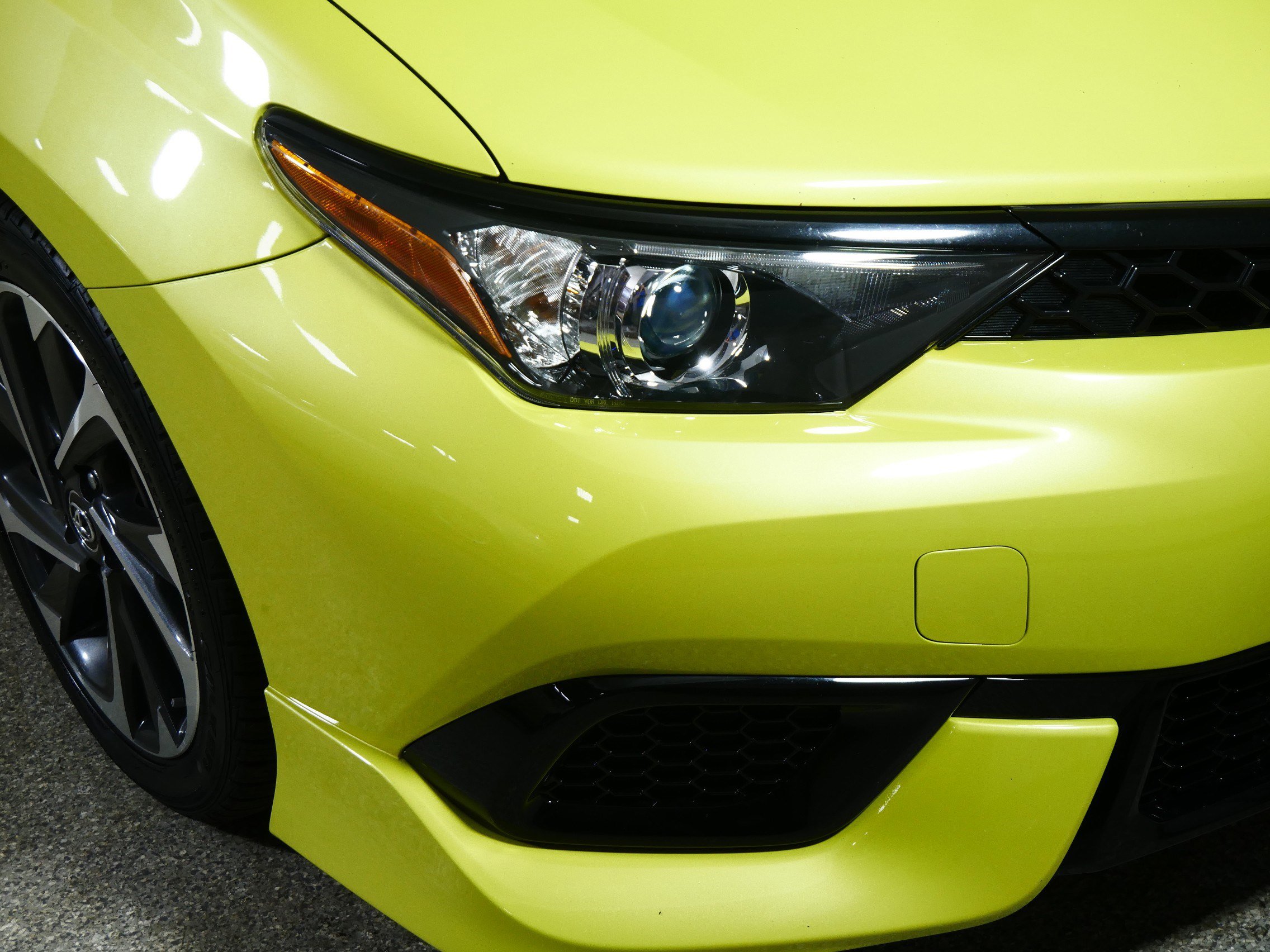 Used 2017 Toyota Corolla iM image 16