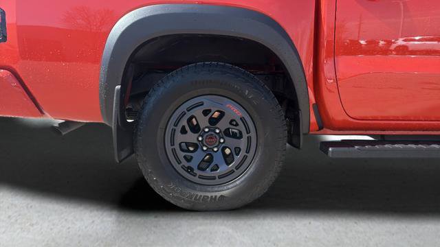 Used 2025 Nissan Frontier PRO-4X image 9