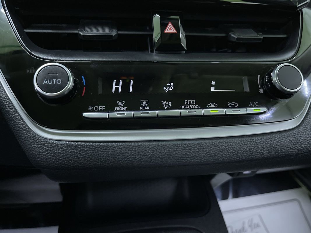 Used 2025 Toyota Corolla LE image 23