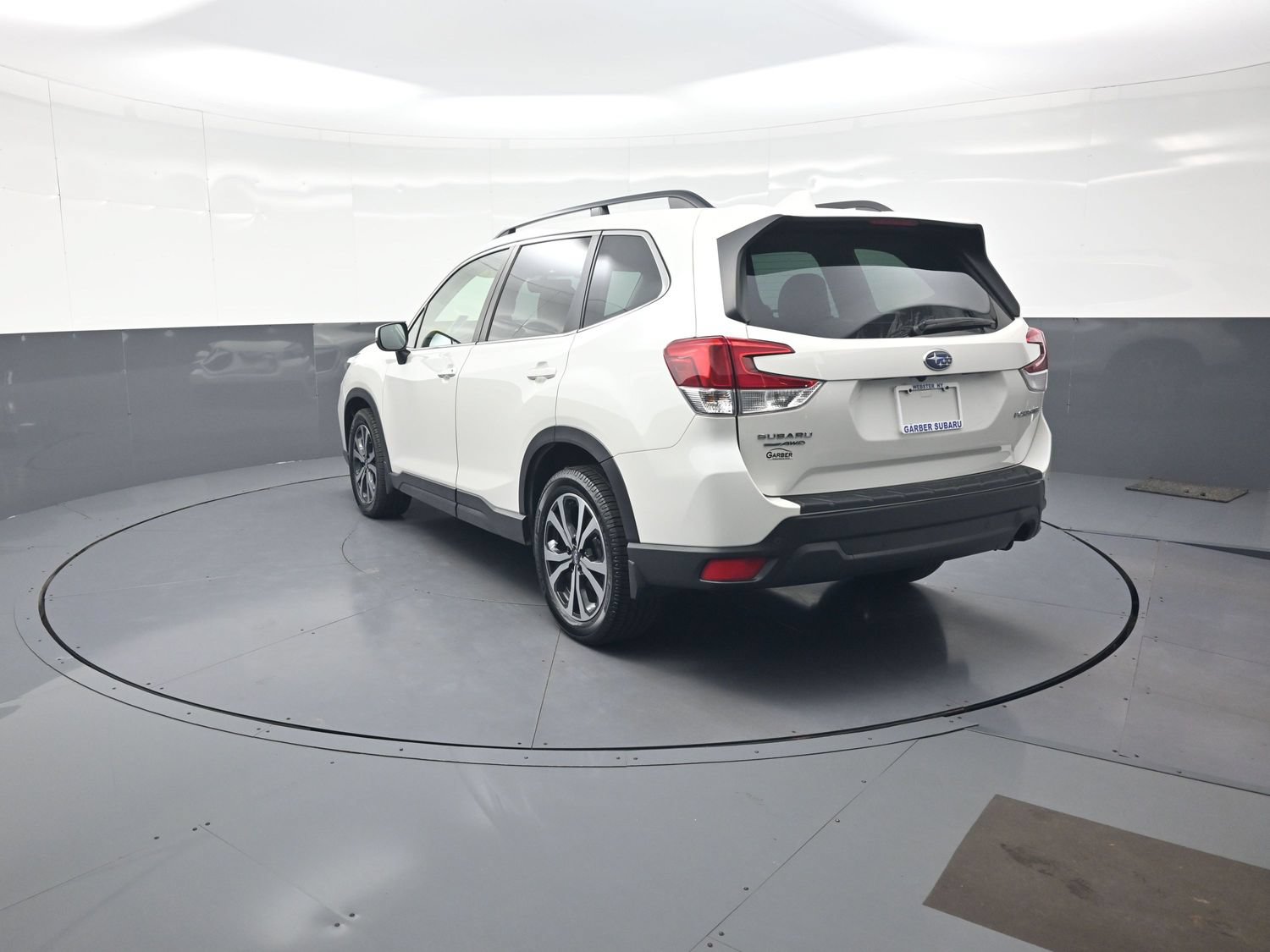 Used 2021 Subaru Forester Limited AWD/4WD image 5