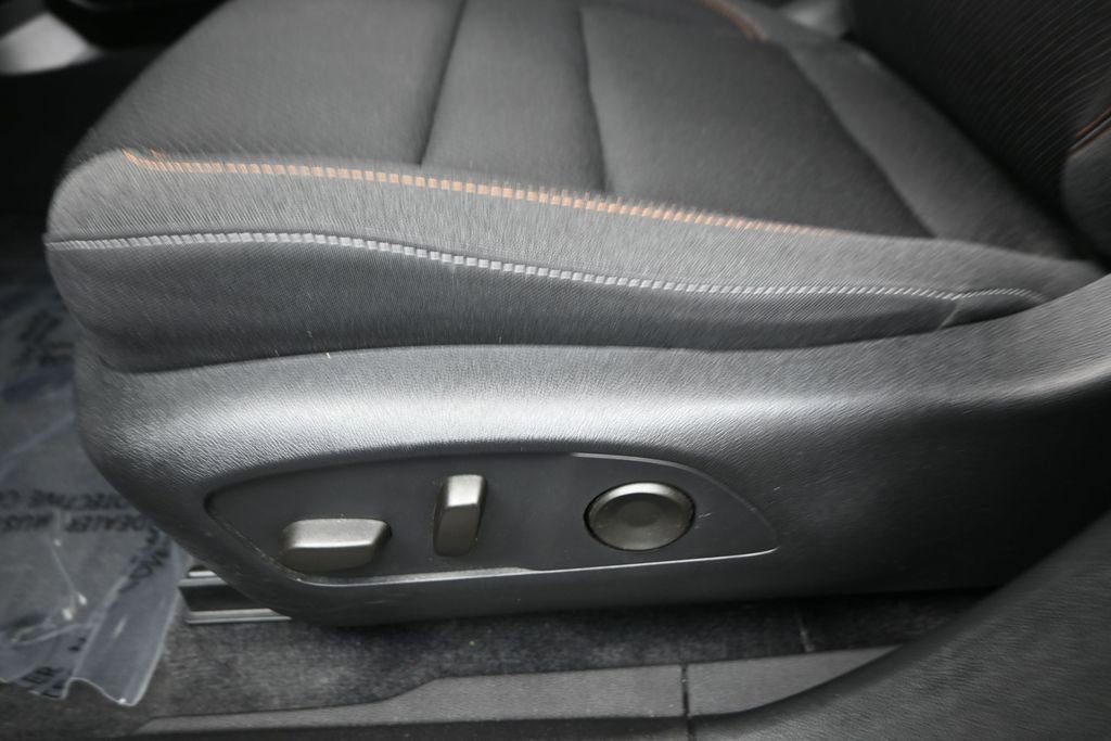 Used 2024 Honda Prologue EX image 12