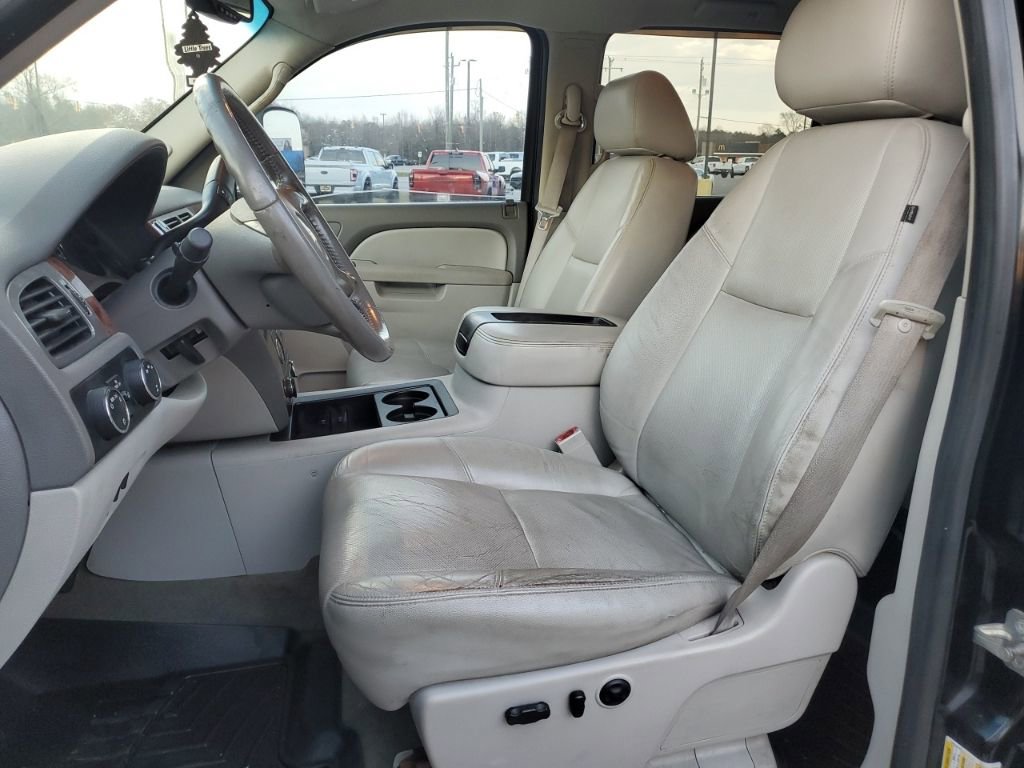 Used 2012 Chevrolet Silverado 2500 LTZ w/ Suspension Package, Off-Road image 6