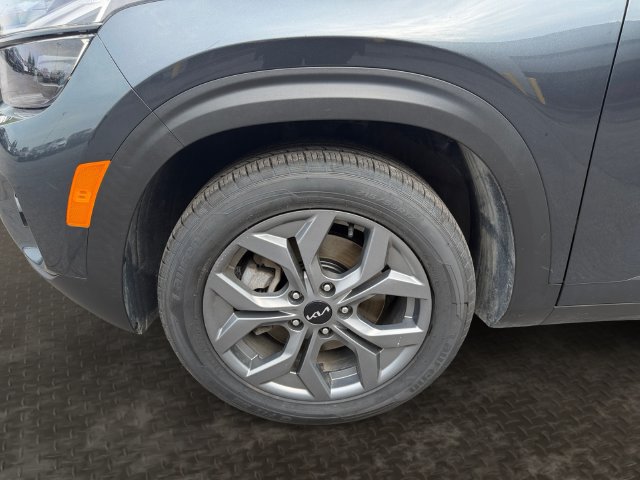 Certified 2024 Kia Seltos S AWD/4WD image 11