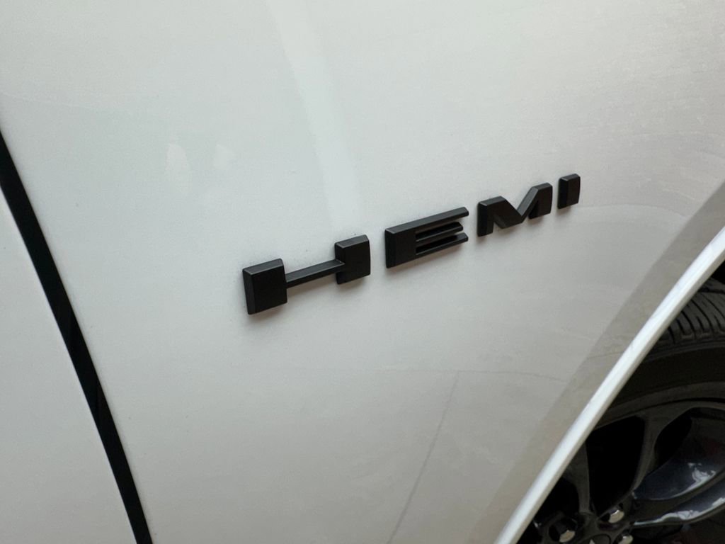 Used 2025 Dodge Durango R/T AWD/4WD image 7