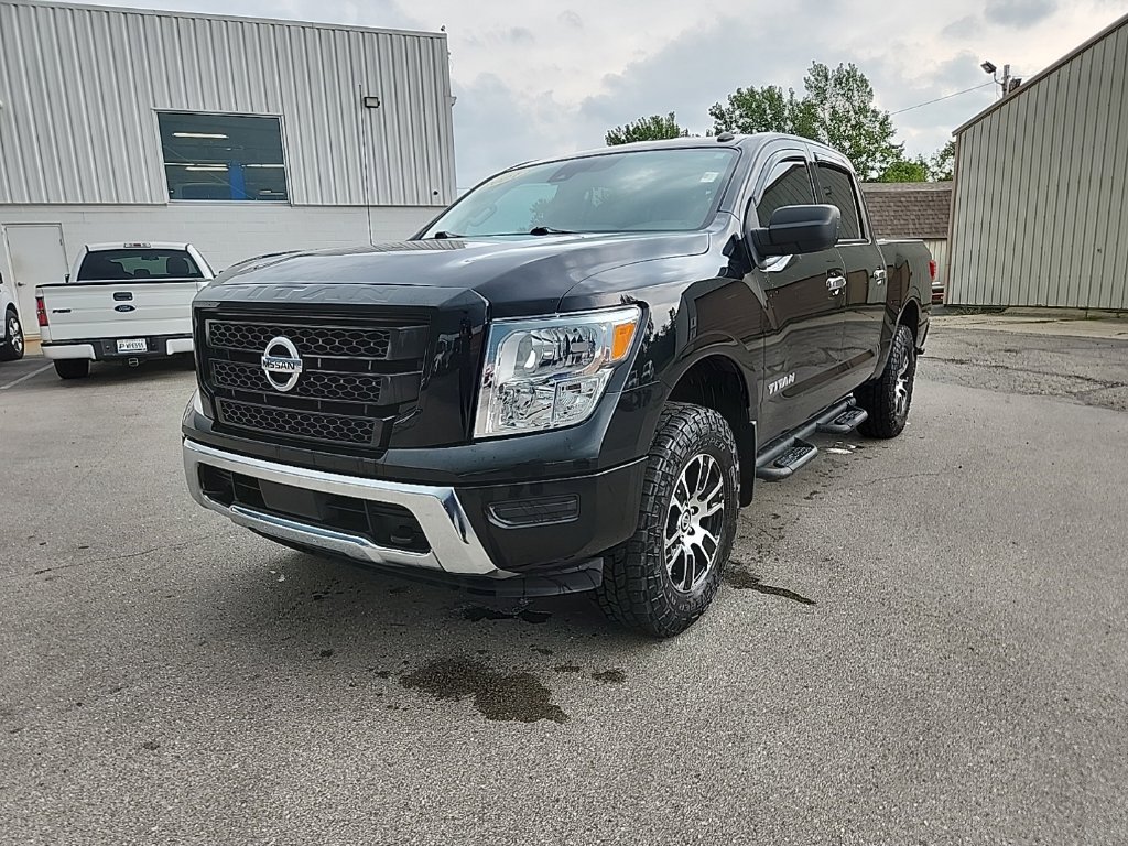 Used 2021 Nissan Titan SV w/ Accessory Utility Package AWD/4WD image 11