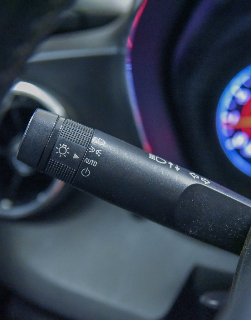 Used 2018 Chevrolet Camaro LT image 21