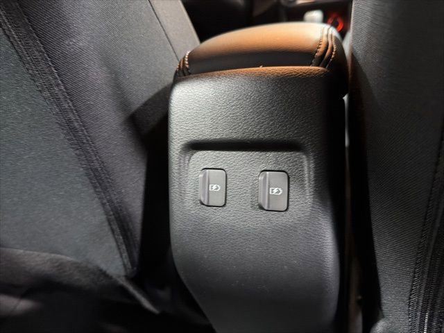 Used 2024 Nissan Kicks SV FWD image 31