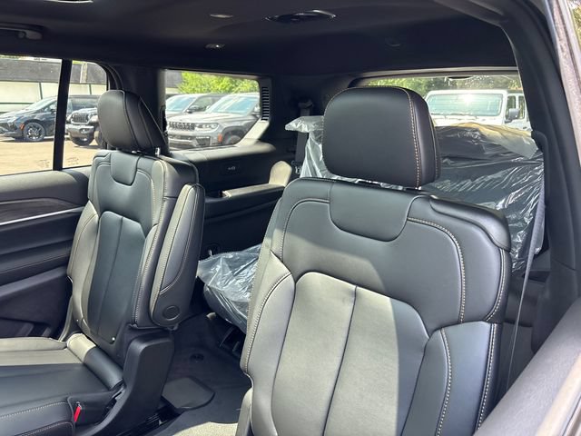 New 2026 Jeep Grand Cherokee L Limited AWD/4WD image 8
