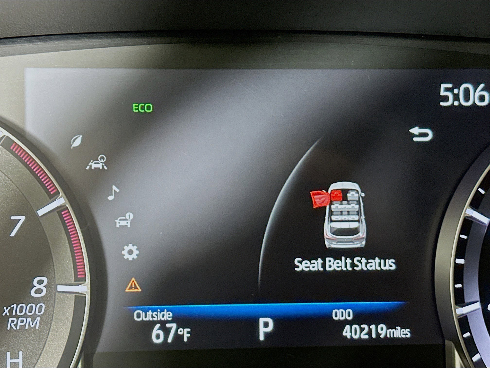 Used 2023 Toyota Highlander LE image 19