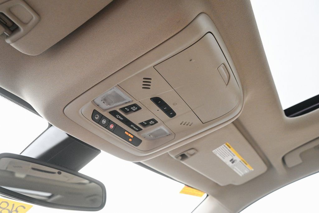 Used 2017 GMC Acadia Denali w/ Technology Package image 44