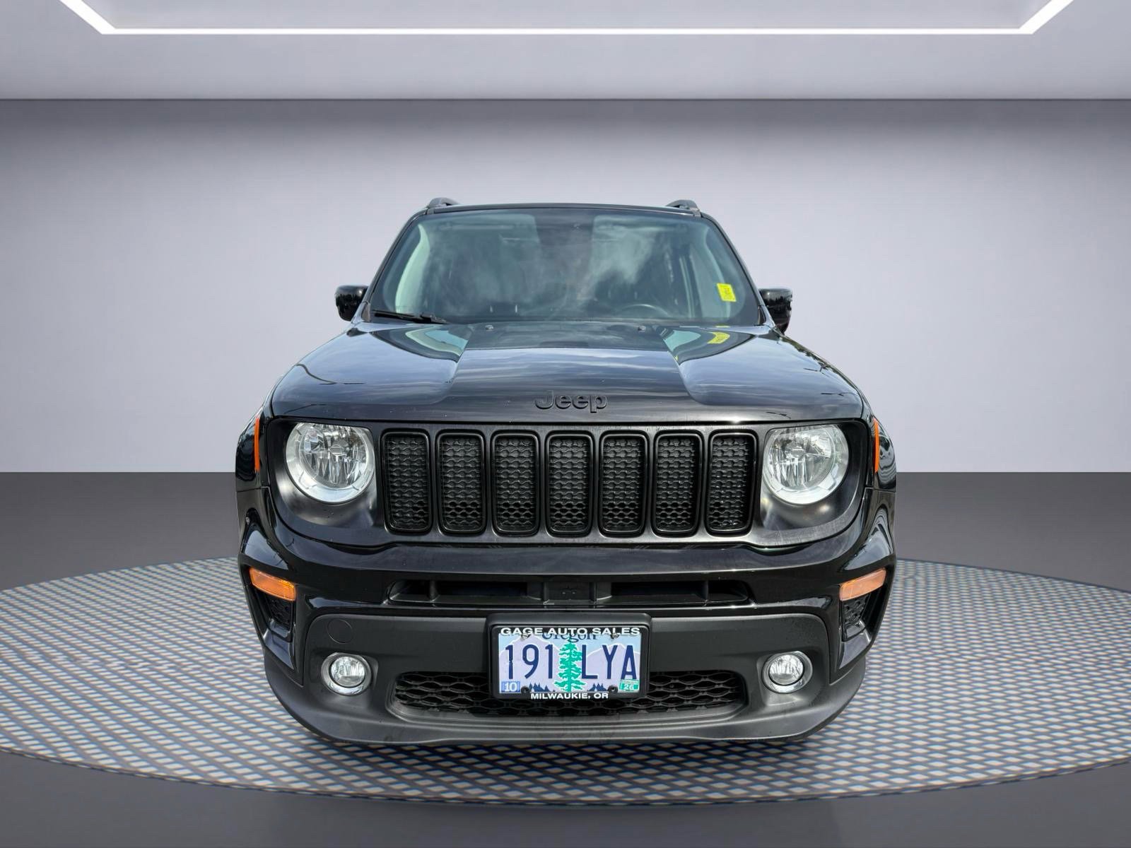Used 2019 Jeep Renegade Altitude w/ UConnect 8.4 Nav Group AWD/4WD image 10