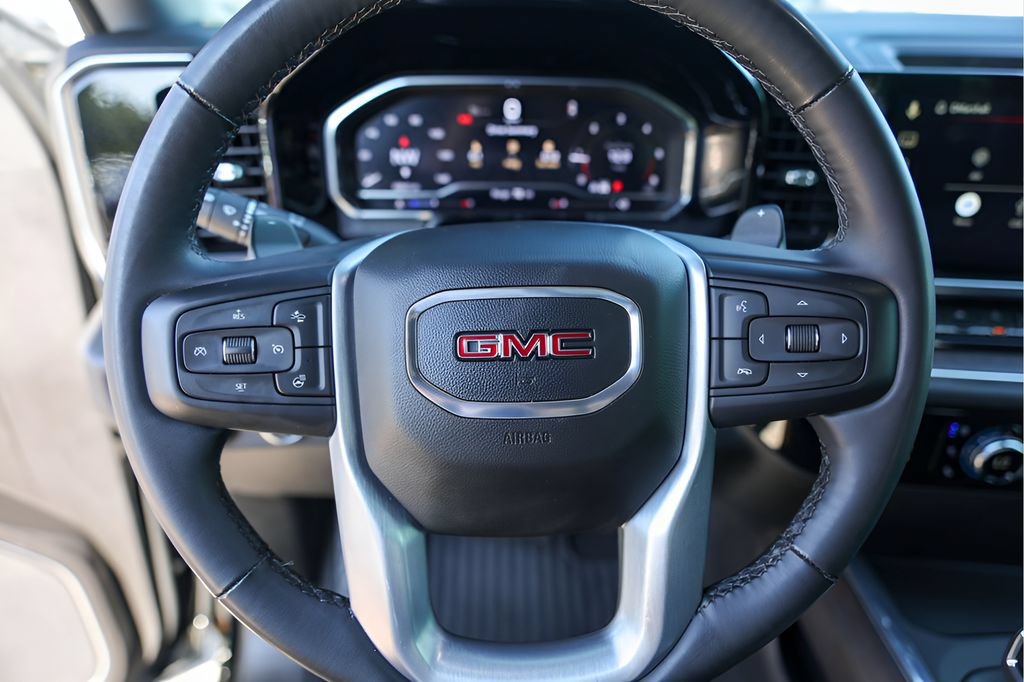 Used 2024 GMC Sierra 1500 SLT AWD/4WD image 15