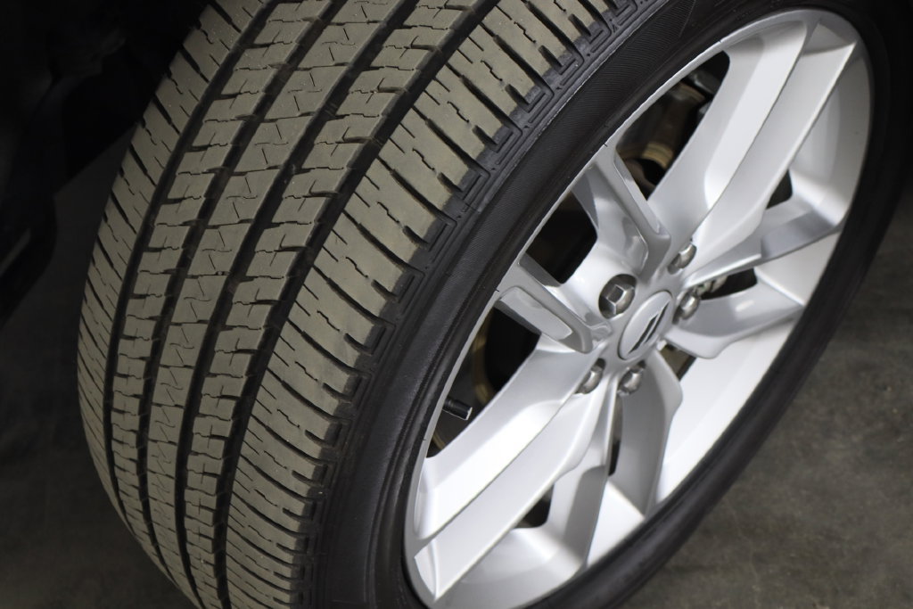 Used 2025 Dodge Durango GT AWD/4WD image 39