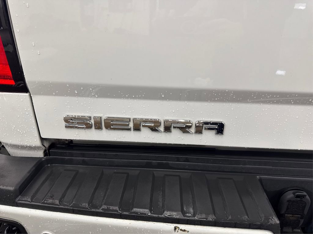 Used 2017 GMC Sierra 2500 Denali w/ Duramax Plus Package AWD/4WD image 15