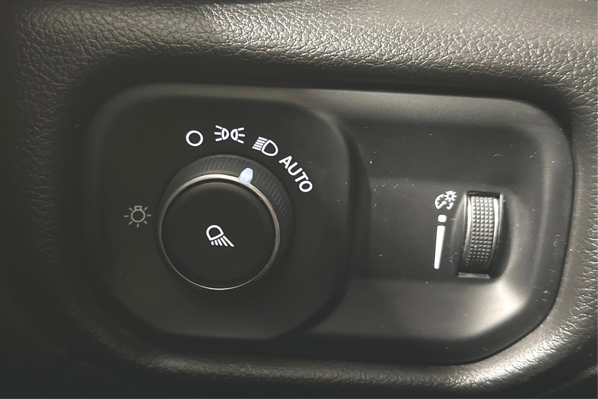 Used 2021 RAM 2500 Big Horn image 21