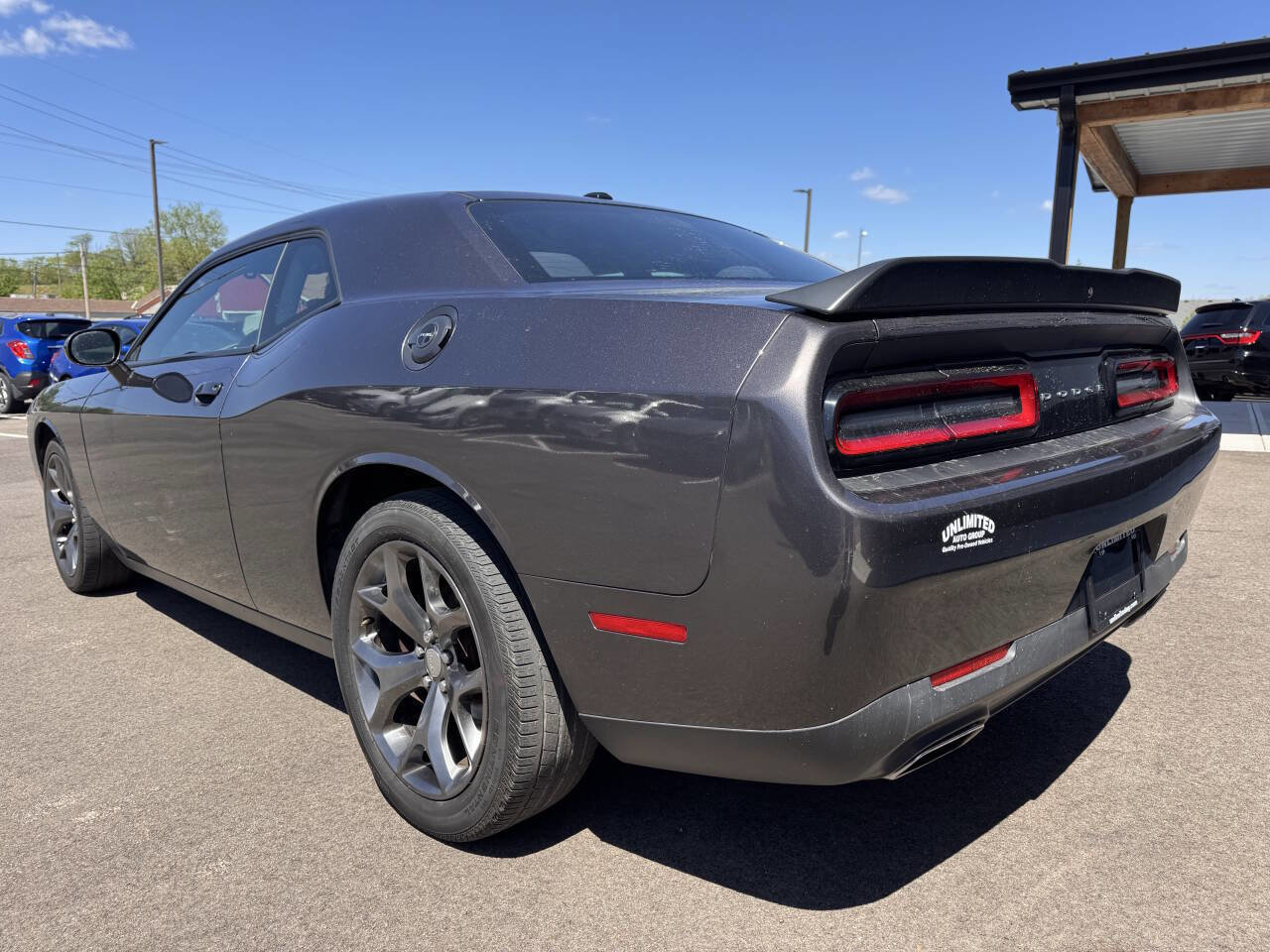 Used 2016 Dodge Challenger SXT image 12