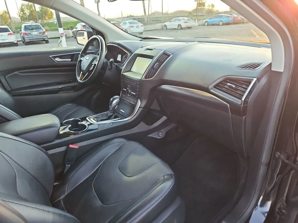 Used 2015 Ford Edge Titanium w/ Equipment Group 302A image 10