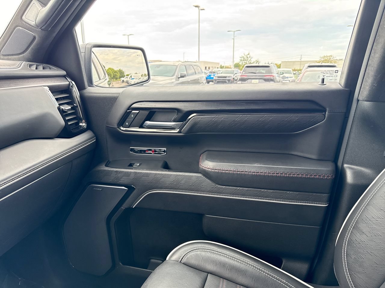 Used 2024 GMC Sierra 1500 AT4X AWD/4WD image 27
